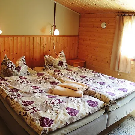 Bed & Breakfast Tuukkalan Tila Ristiina